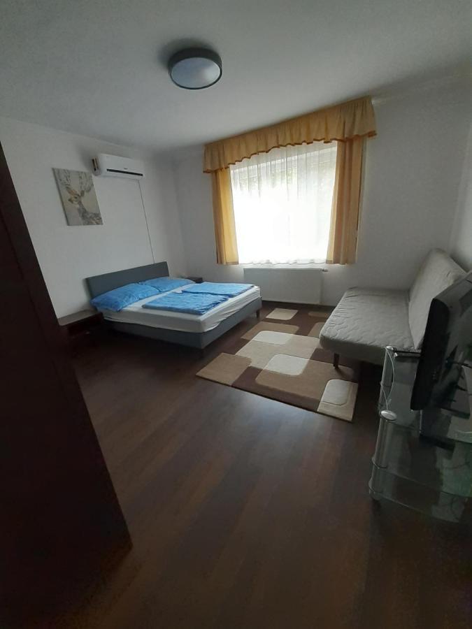 Appartamento Polonia Apartman Egerszalók Esterno foto