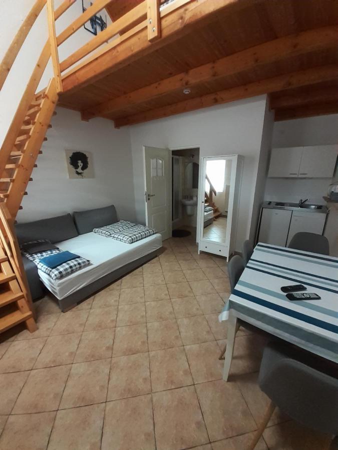 Appartamento Polonia Apartman Egerszalók Esterno foto